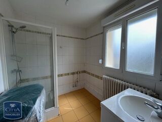  Appartement à louer 3 pièces 57 m²