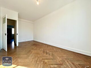  Appartement à louer 2 pièces 57 m²