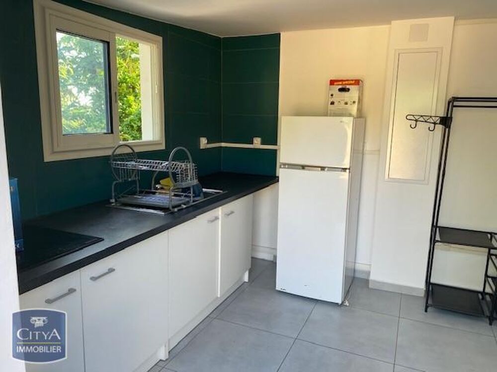 location Appartement - 1 pièce(s) - 18 m² Saint-Pierre (97410)