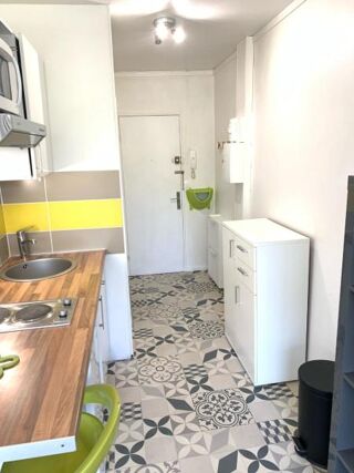  Appartement à louer 1 pièce 20 m²