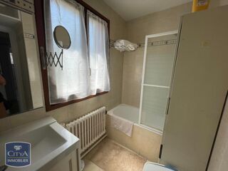  Appartement à louer 3 pièces 60 m²
