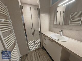  Appartement à louer 2 pièces 46 m²