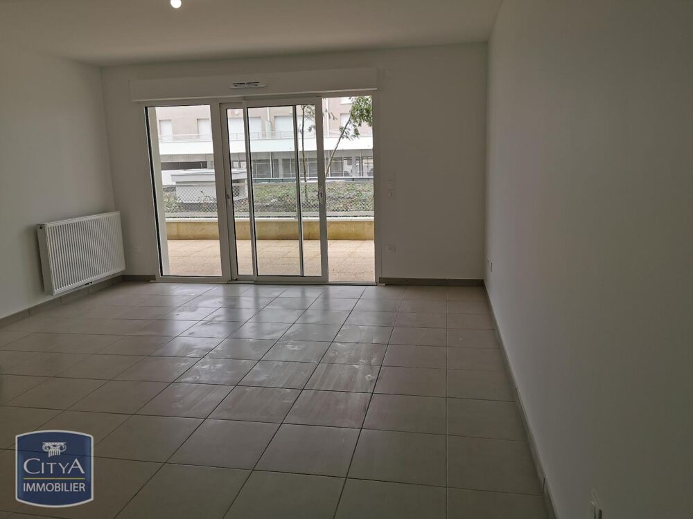 À LOUER : Découvrez cet appartement récent T2 situé à Vi....