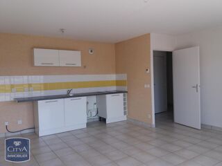  Appartement à louer 3 pièces 61 m²