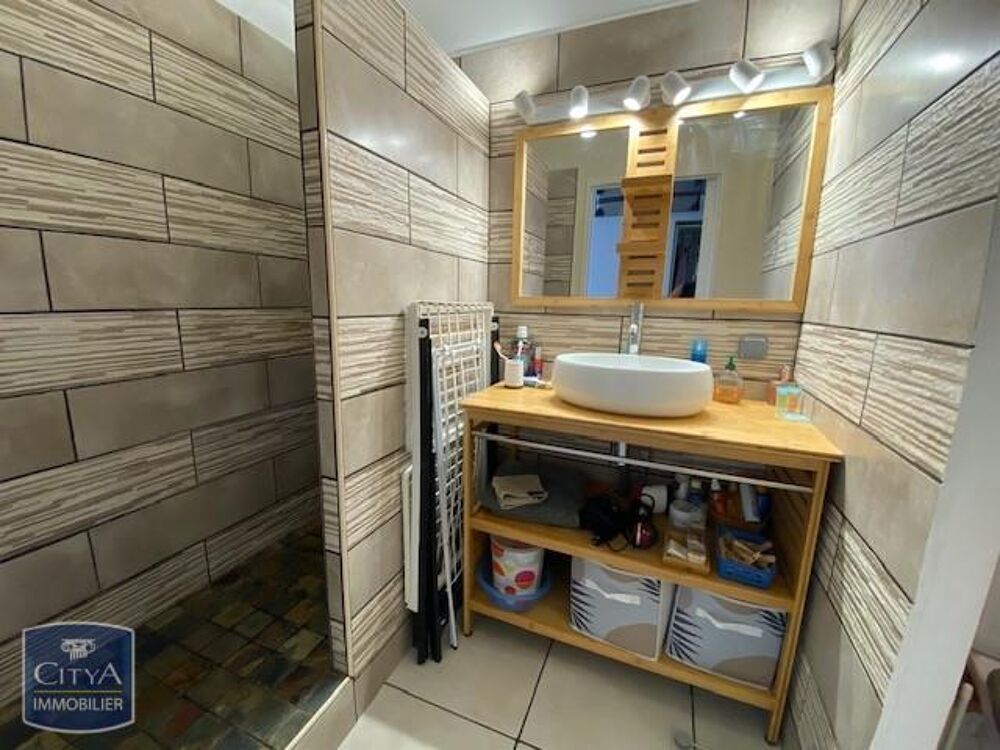 location Appartement - 1 pièce(s) - 31 m² Saint-Pierre (97410)
