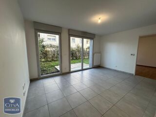  Appartement à louer 2 pièces 40 m²