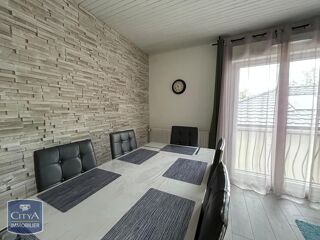  Appartement à louer 5 pièces 10 m²