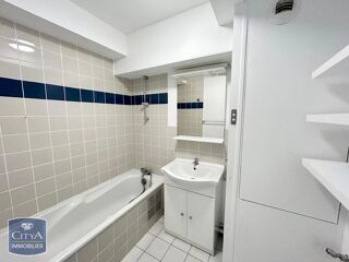  Appartement à louer 3 pièces 50 m²