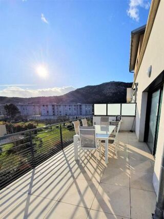 location Appartement - 3 pièce(s) - 77 m² Guilherand-Granges (07500)