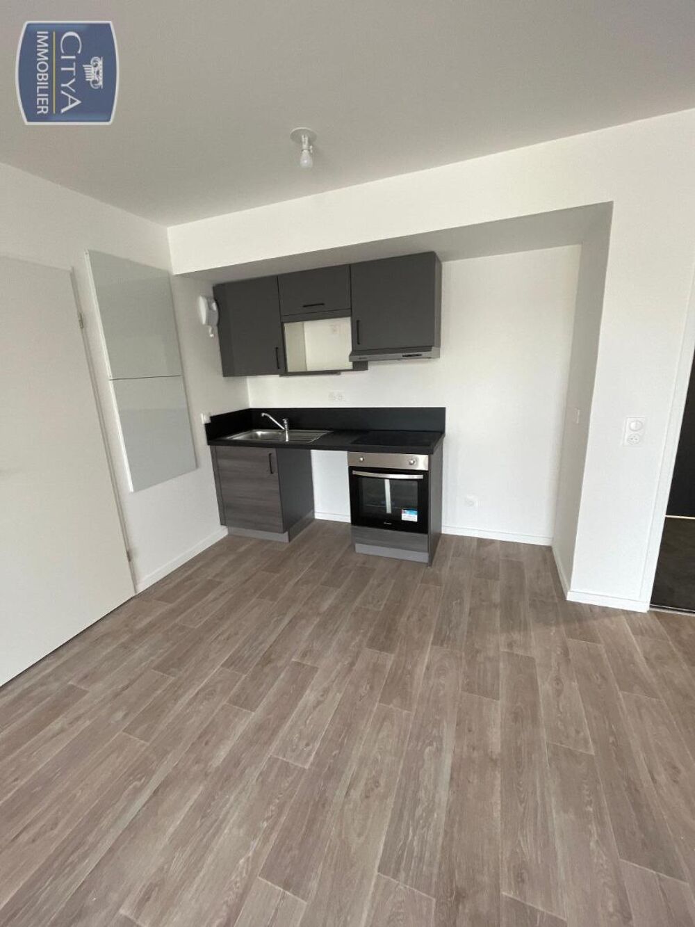 location Appartement - 2 pièce(s) - 46 m² Tours (37100)