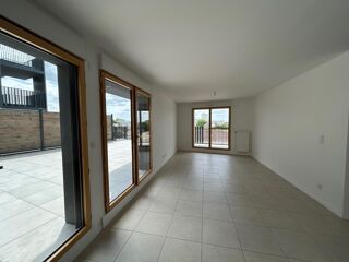  Appartement à louer 3 pièces 72 m²