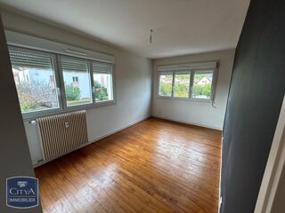  Appartement à louer 3 pièces 65 m²