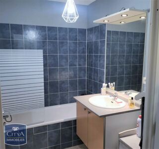  Appartement à louer 2 pièces 37 m²