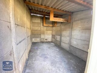  Parking / Garage à louer 