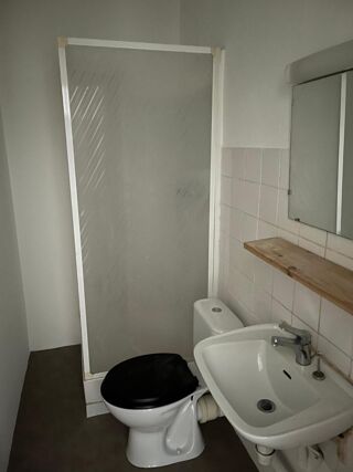  Appartement à louer 2 pièces 32 m²