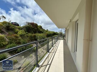  Appartement à louer 4 pièces 96 m²