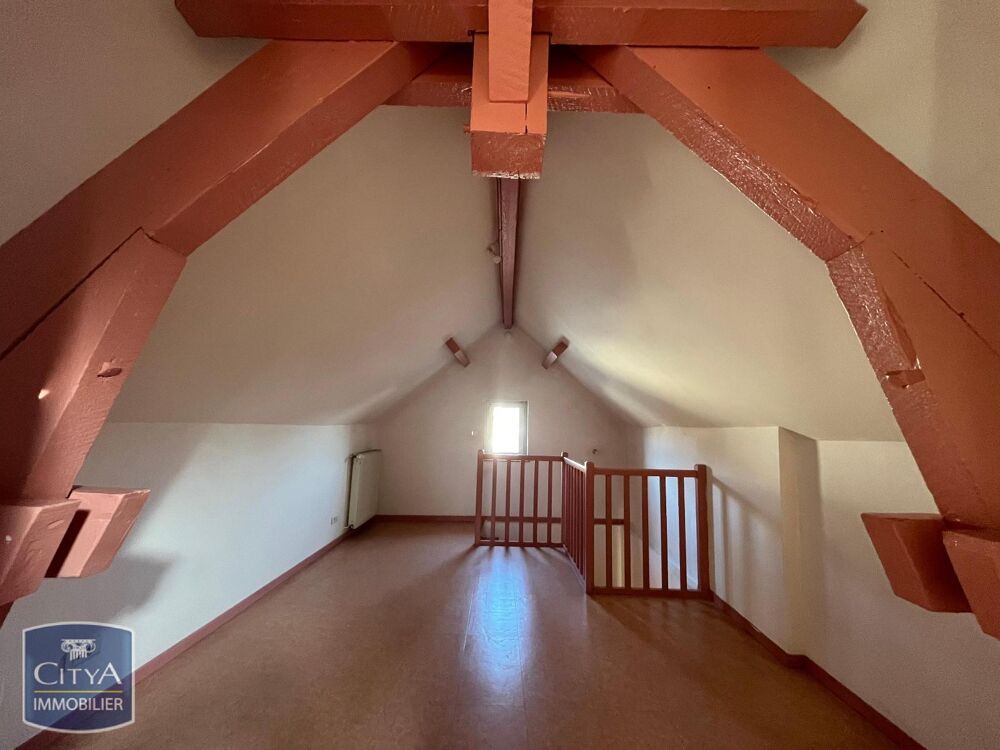 À LOUER : Appartement T2 à Pont-de-Veyle. Découvrez cet ....