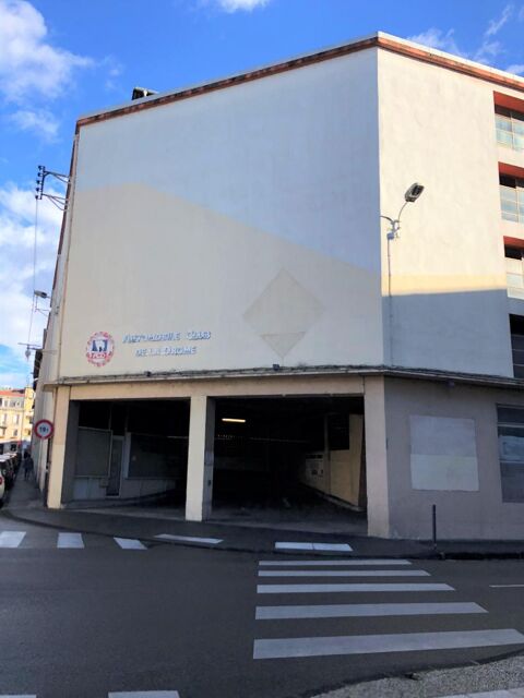  Parking / Garage � louer 