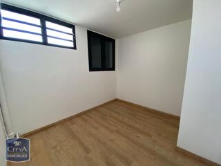  Appartement à louer 4 pièces 105 m²