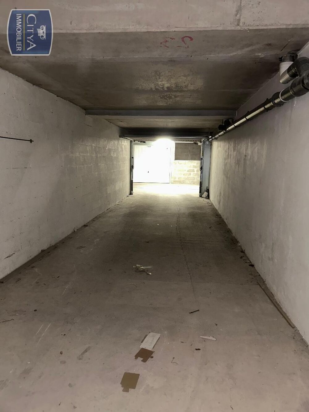location Parking / Garage - 30 m² Puget-sur-Argens (83480)