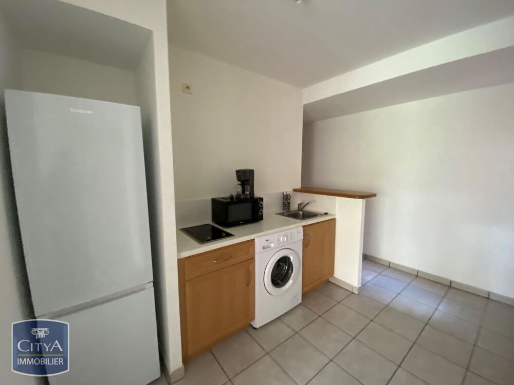 EXCLUSIVITÉ - APPARTEMENT 2 PIÈCES MEUBLE AVEC TERRASSE ....