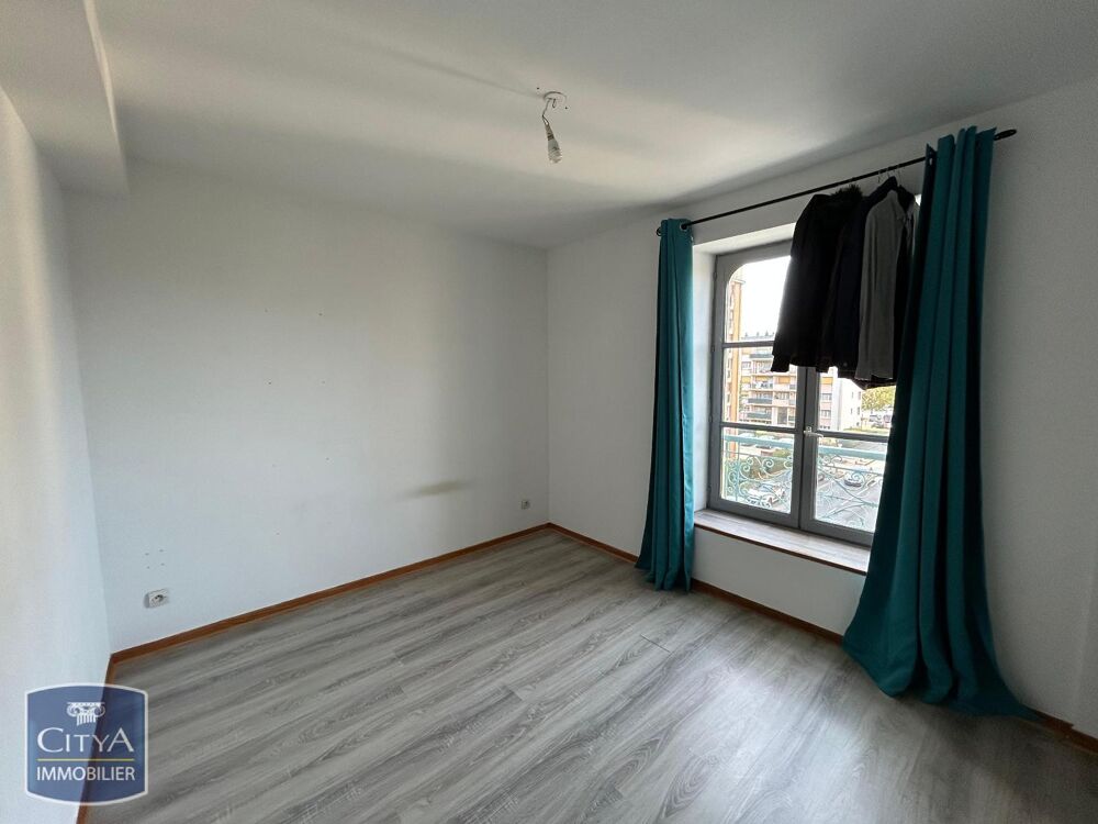 location Appartement - 4 pièce(s) - 81 m² Sedan (08200)