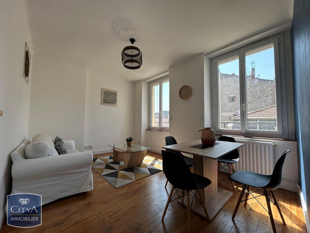 À LOUER : Appartement T2 à Saint-Étienne, situé dans un ....