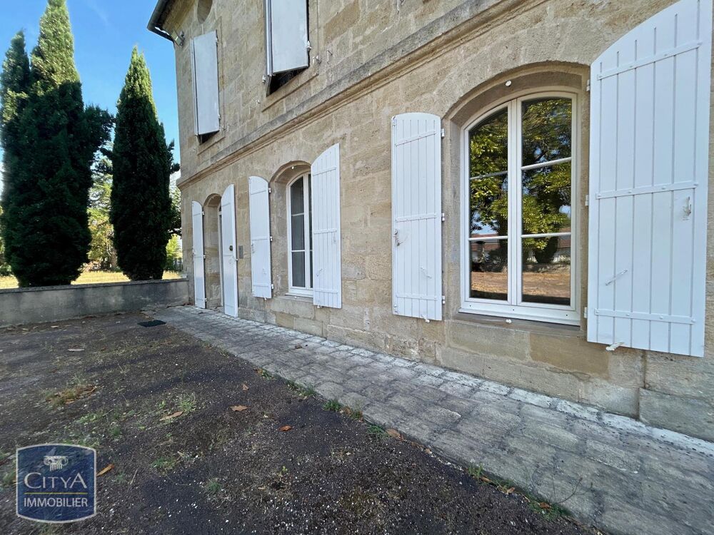 COUTRAS - T3 AU RDC AVEC DOUCHE + GARAGE + CAVE Dans une....