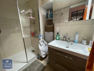  Appartement à louer 2 pièces 38 m²