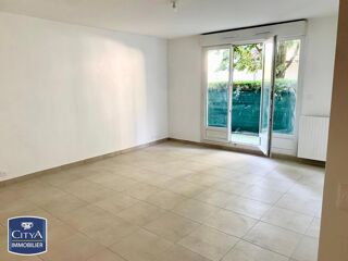  Appartement à louer 4 pièces 79 m²