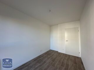  Appartement à louer 3 pièces 64 m²