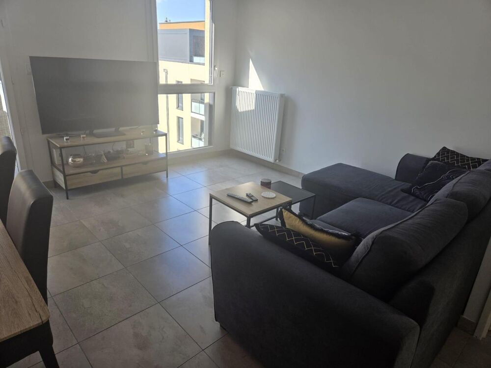 location Appartement - 3 pièce(s) - 66 m² Décines-Charpieu (69150)