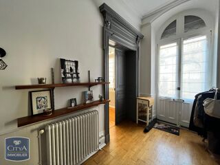  Appartement à louer 3 pièces 73 m²