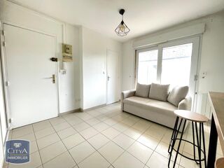  Appartement à louer 2 pièces 27 m²