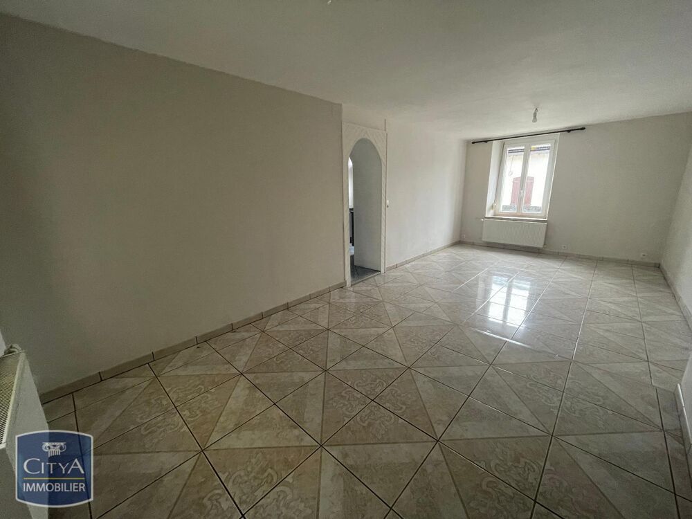 location Maison - 5 pièce(s) - 113 m² Bogny-sur-Meuse (08120)