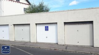  Parking / Garage à louer 15 m²