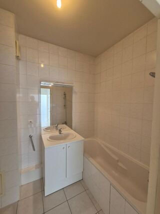  Appartement � louer 2 pi�ces 50 m�