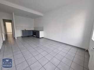  Appartement à louer 4 pièces 64 m²