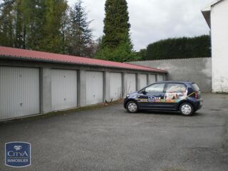  Parking / Garage � louer 