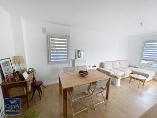  Appartement à louer 3 pièces 62 m²