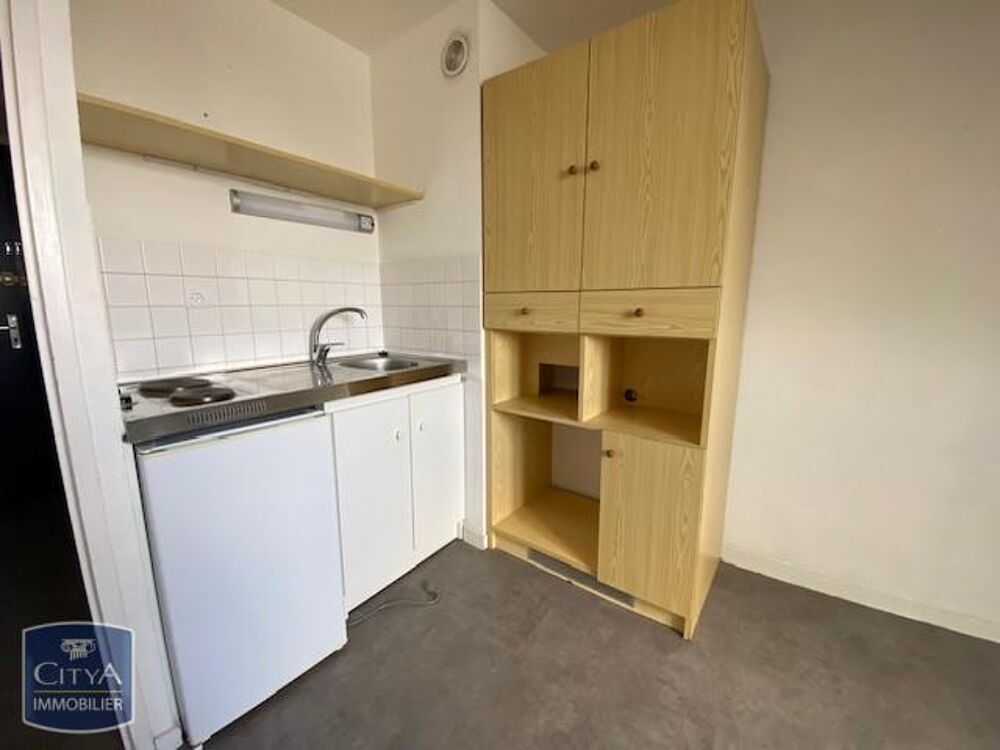 A LOUER - APPARTEMENT T1 DERNIER ÉTAGE - NANTES CHU OLIV....