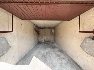  Parking / Garage � louer 15 m� Audincourt