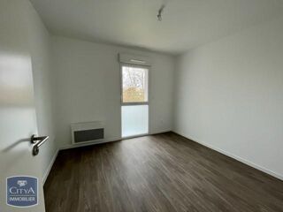  Appartement à louer 4 pièces 85 m²