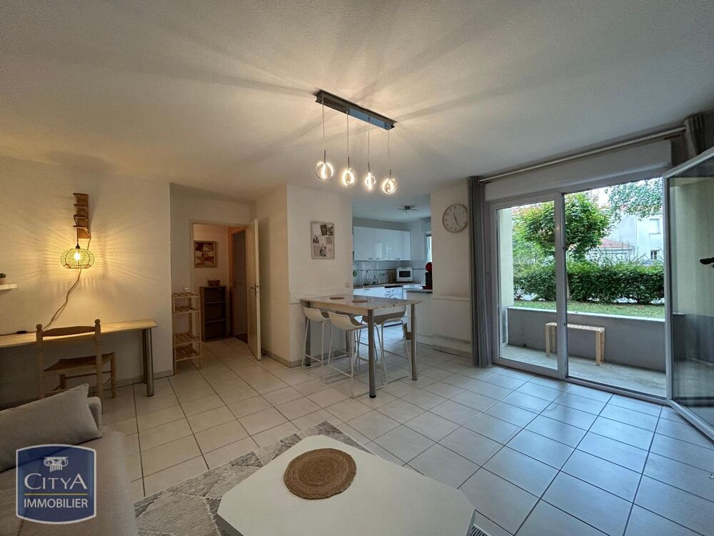 location Appartement - 2 pièce(s) - 48 m² Tarbes (65000)