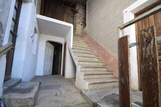  Maison  vendre 8 pices 658 m