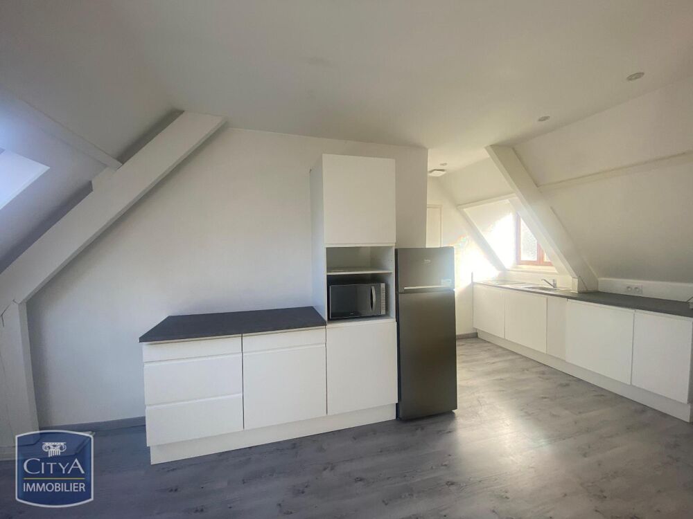 À LOUER : Appartement T2 situé à Valenciennes. Ce bien i....
