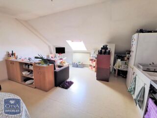  Appartement à louer 3 pièces 63 m²