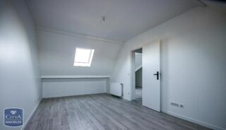  Appartement à louer 3 pièces 75 m²