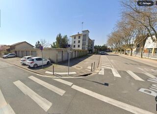  Parking / Garage � louer 