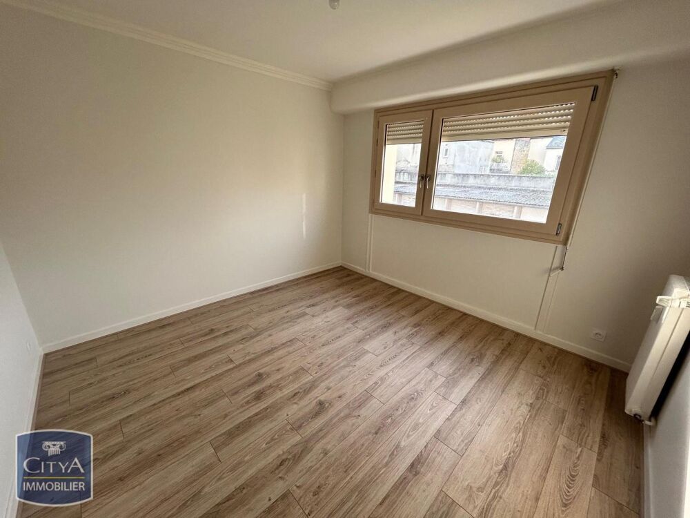 location Appartement - 3 pièce(s) - 76 m² Charleville-Mézières (08000)